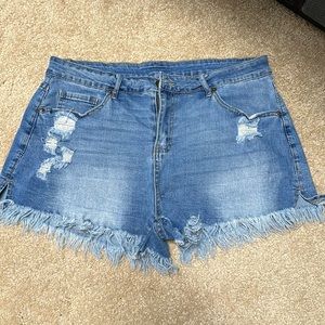 High waisted denim shorts extra fringe size xl lots of stretch